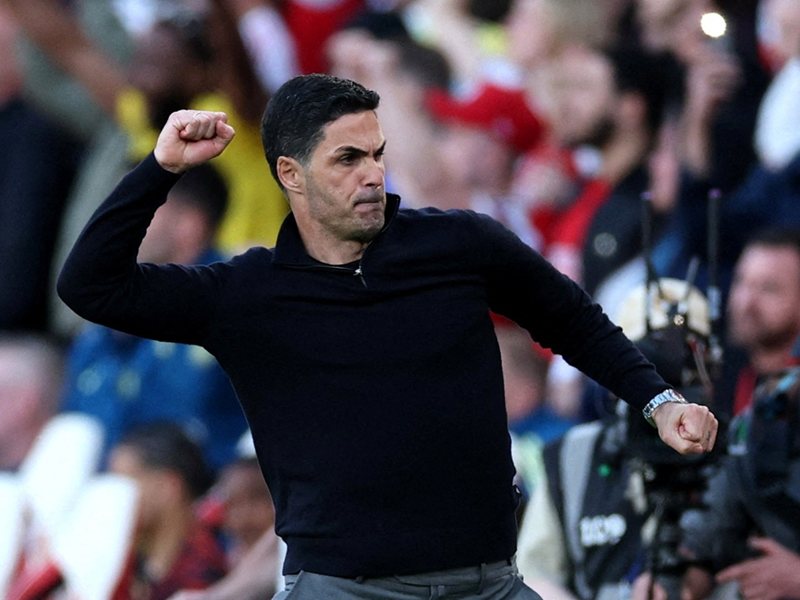 "Арсенал" пак се върна на върха във Висшата лига