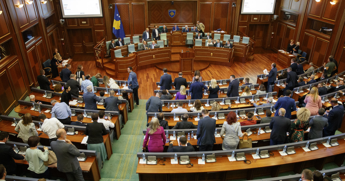 Poslanici DPK i Alijanse došli u skupštinu u Prištini, tražili nastavak konstitutivne sednice