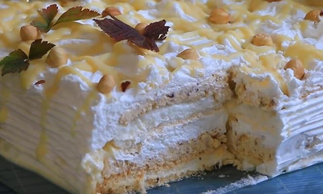 Recept za tortu "Japanski vetar" koji uvek uspeva: Lagana, kremasta i neodoljiva poslastica koja se topi u ustima