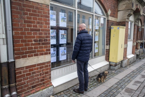 Säljarnas marknad inför stora visningshelgerna