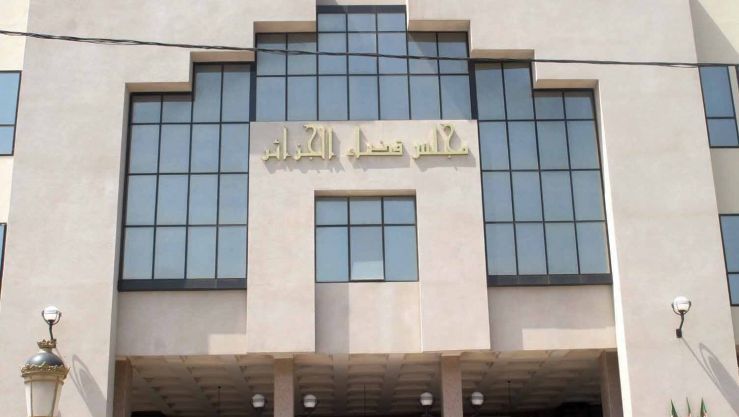 مدير “أوبيجي” حسين داي السابق ومتهمون آخرون أمام العدالة لمتابعتهم بـ “البزنسة” في السكنات الاجتماعية