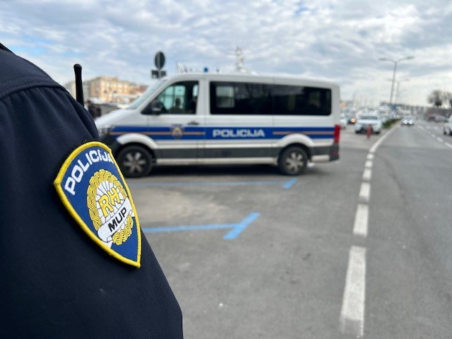 ISKLJUČEN IZ PROMETA Vozio motocikl prije položenog vozačkog ispita
