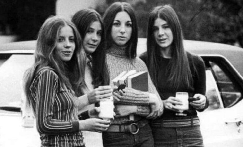 Tajni život jugoslovenskih devojaka koji je šokirao policiju u Beogradu: Klub "mrzimo muškarce" je zapravo bio OVO!