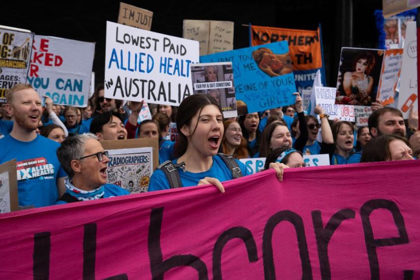 Victorian allied health workers strike for better pay, conditions