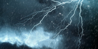 Toplo još danas: Spremite se - Stižu munje i gromovi (MAPA)