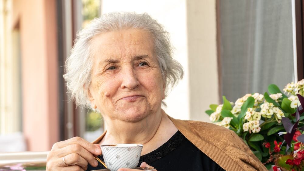 Stana je samohrana majka, 20 godina radila 2 posla da bi deci kupila kuću: Kad je uspela, ćerkine reči su je zabolele do kosti