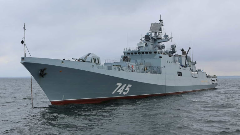 	Ruska fregata „Admiral Grigorovič“ pucala u Lamanšu da zaustavi britansku jahtu