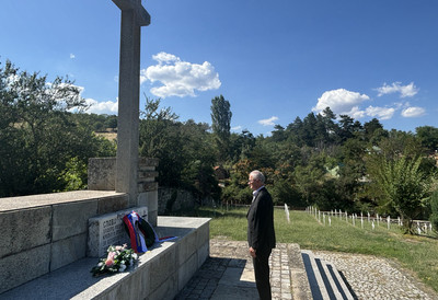 Venac Skupštine Srbije položen na Srpsko vojničko groblje u Bitolju: Večna kuća 1321 ratnika