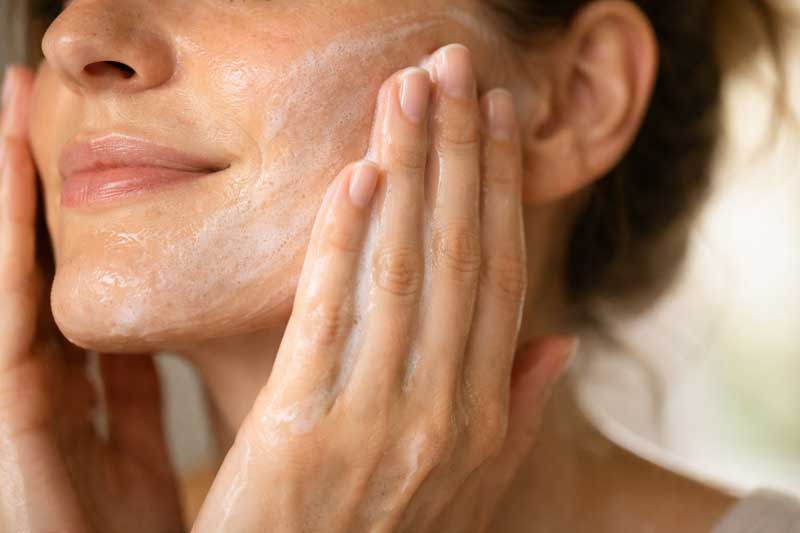 Najbolje micelarno ulje za lice: 3 izbora, ali stvarno vrede!