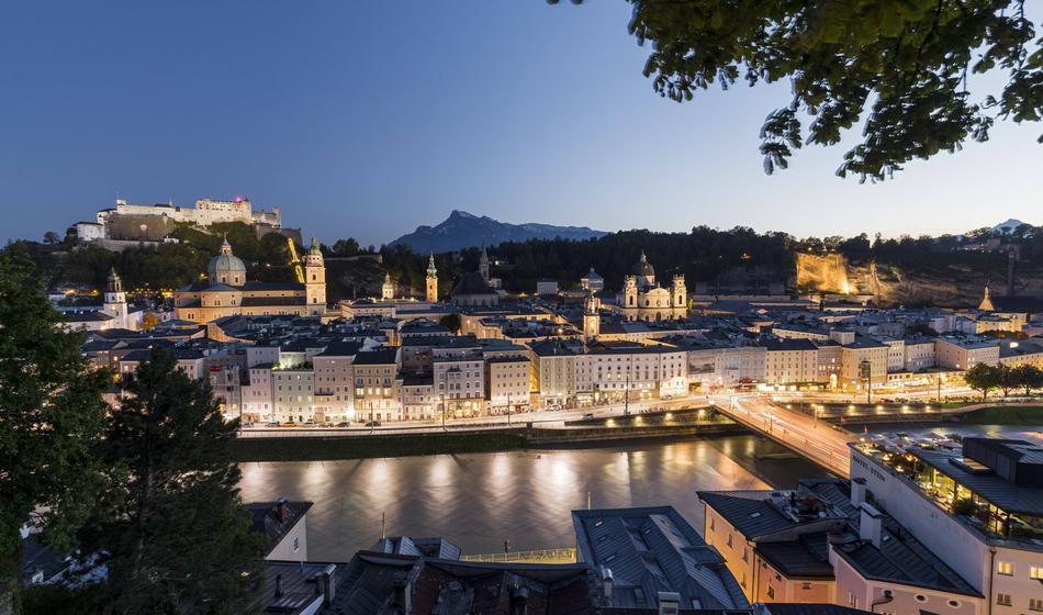 Zaradi prevelikega navala turistov zapirajo dostop do mestnega središča