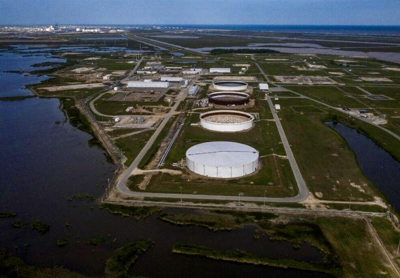Oil crisis deepens as global reserves plummet to 20-year low