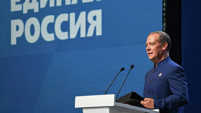 Медведев рассказал о мерах поддержки для ветеранов СВО