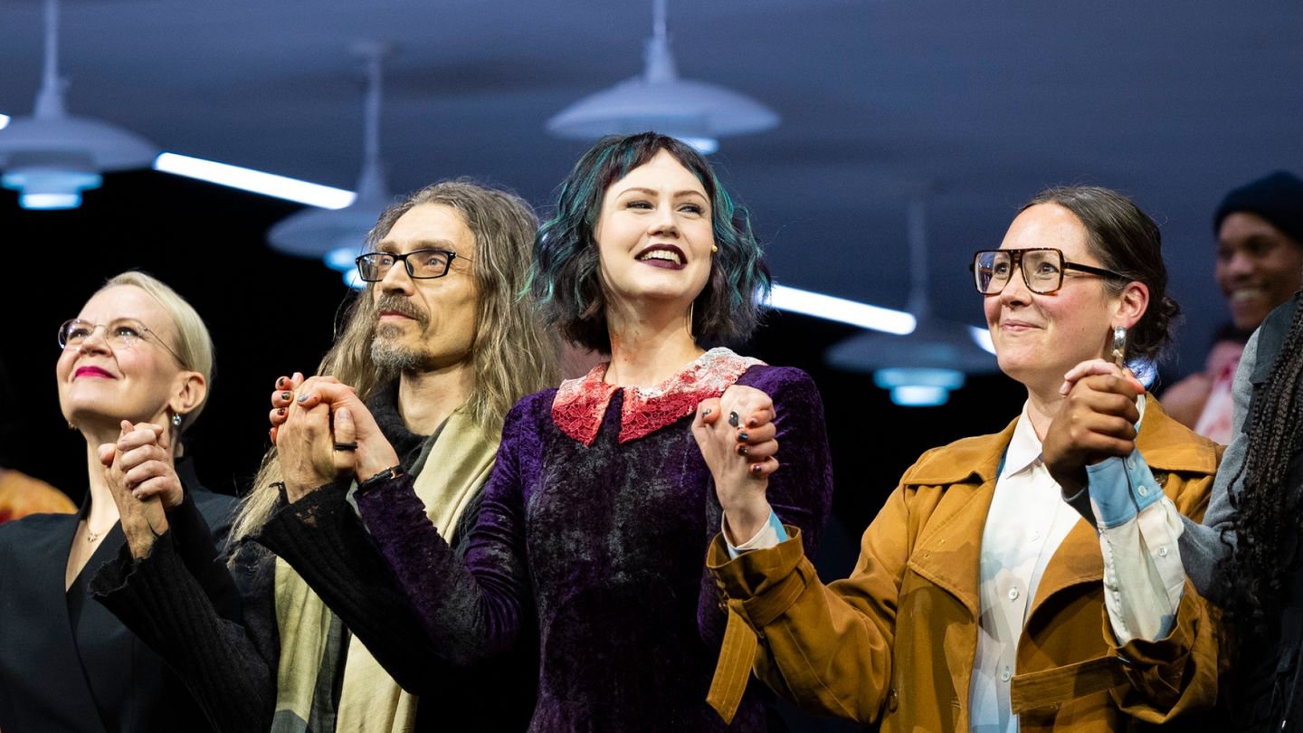 HS New Yorkissa | Koulu­ampumisista kertova suomalaisteos kerää ylistystä, mutta ooppera­pomolla on iso pulma