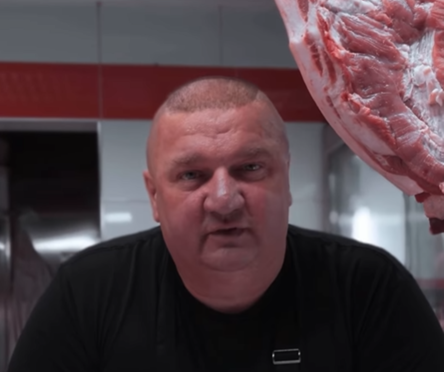 Iskusni mesar otkrio tajnu savršene marinade za roštilj: ‘Meso mora odležati 24 sata’