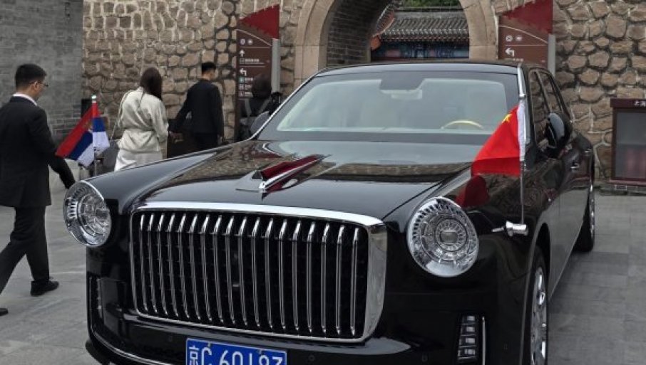 MOĆNO! Evo koji automobil je Si obezbedio za Vučića - velika čast za šefa naše države