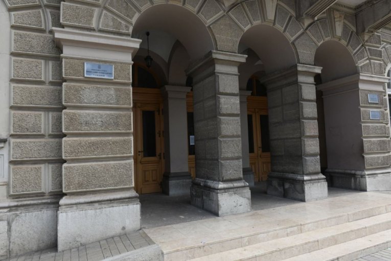 HOROR U SMEDEREVU! Telo muškarca (73) pronađeno na tavanu kuće, snaja i bratanice ga tada nasmrt pretukle!