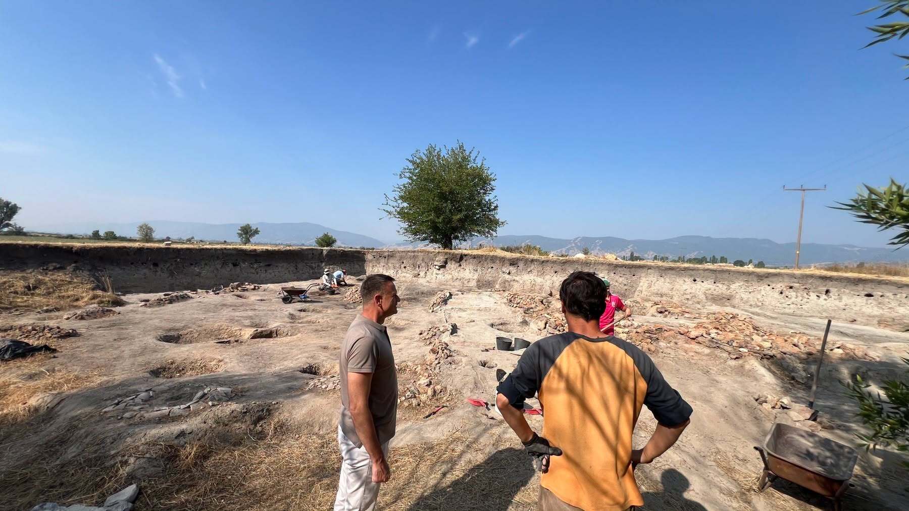 Karaviloski: Vrbjanska Čuka – svedoštvo za životot vo Pelagonija pred 8.000 godini (FOTO)