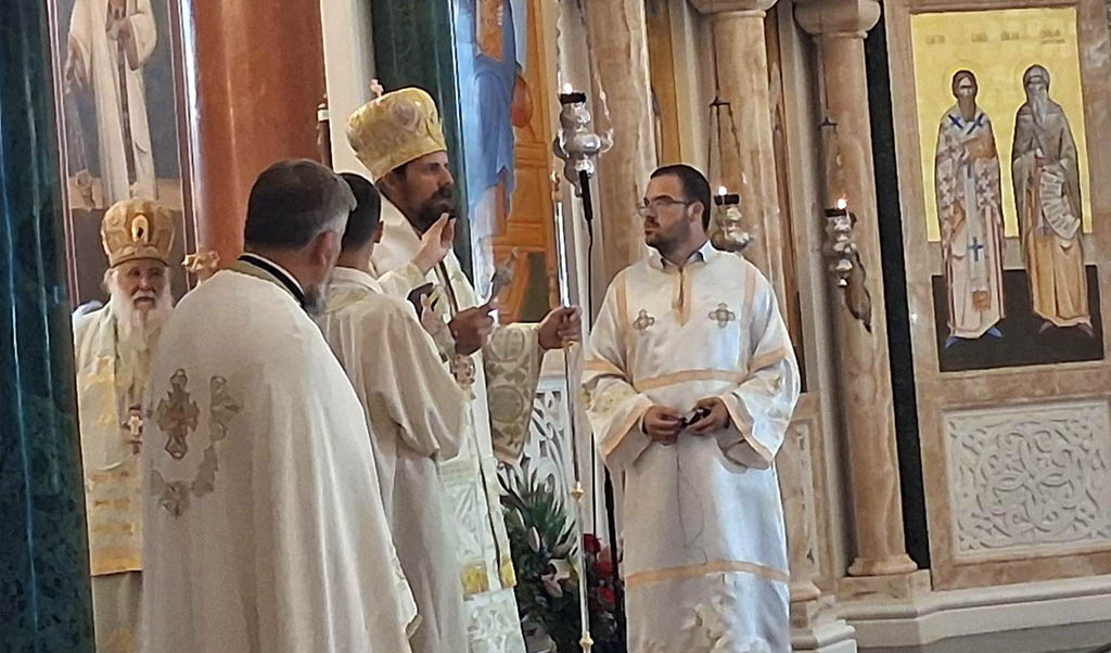Mitropolit Krfa Nektarije služio liturgiju u hramu Svetog Jovana Vladimira