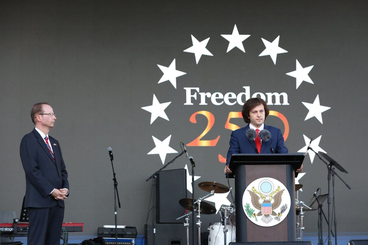  Kobakhidze calls for ‘reboot’ in Georgia–US ties at US Embassy reception 