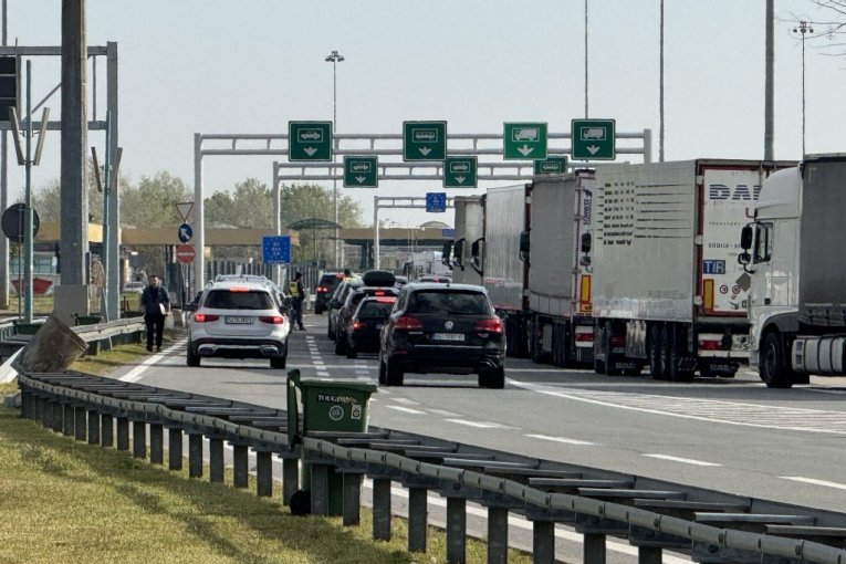 SITUACIJA NA GRANICAMA: Čekanja na Preševu i Špiljanima, evo gde nema gužvi