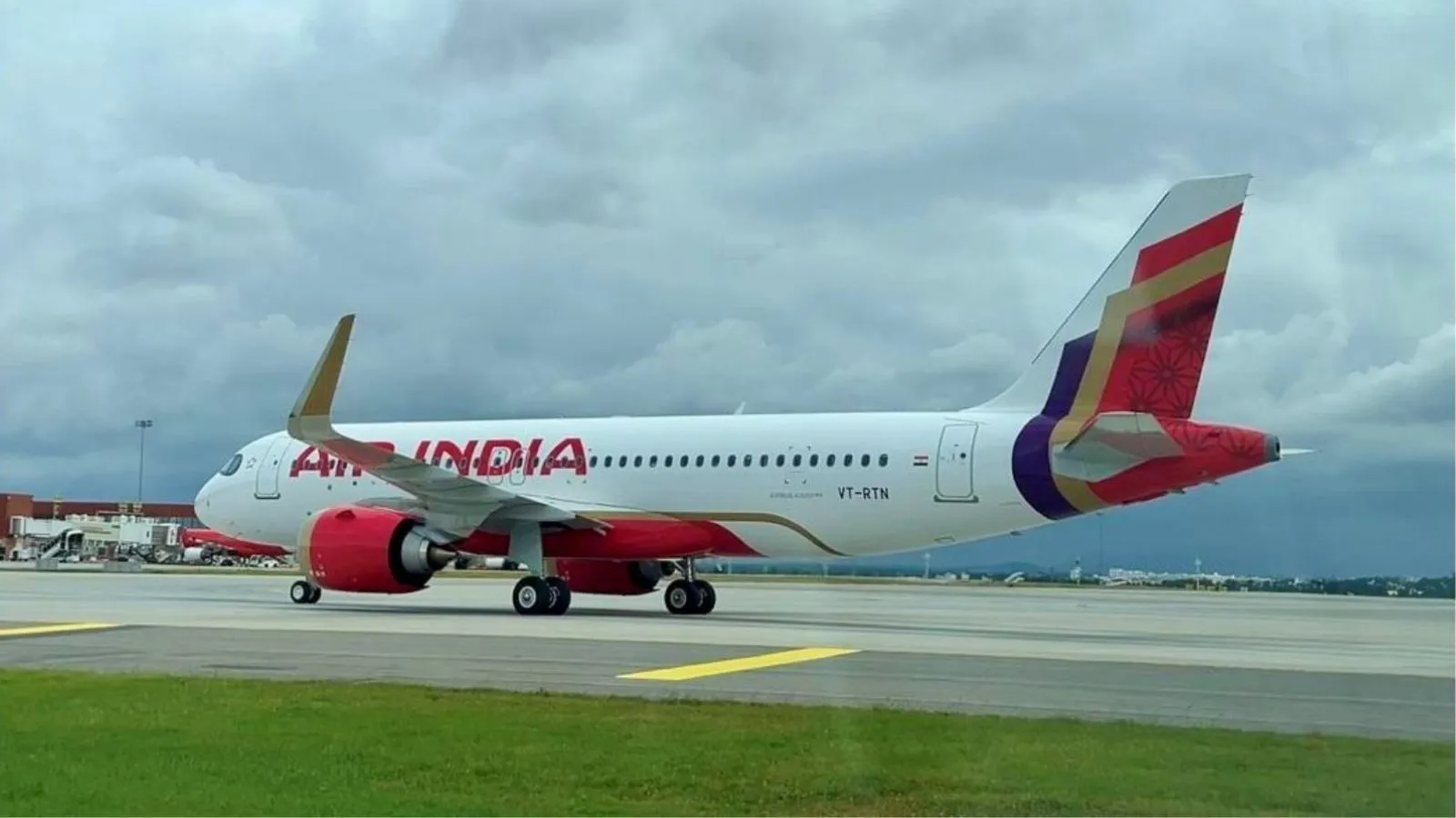 Air India plane briefly enters Pakistani airspace, DGCA responds
