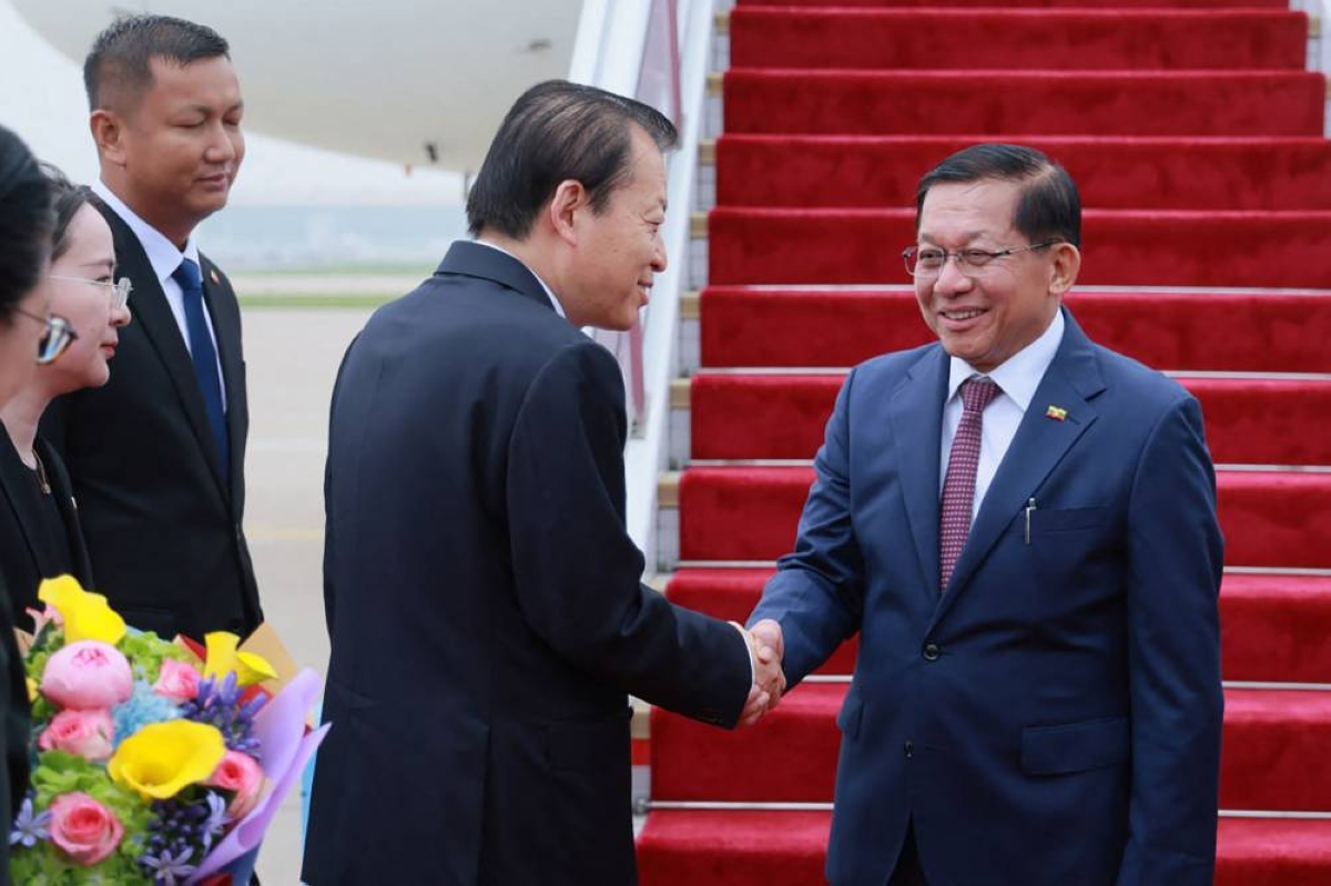 Myanmar's president arrives in China to boost trade ties