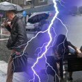 Ulazimo u nestabilan period, moguće oluje! Smenjivaće se sunce i pljuskovi, ima i da grmi, i tako danima, RHMZ upalio alarme