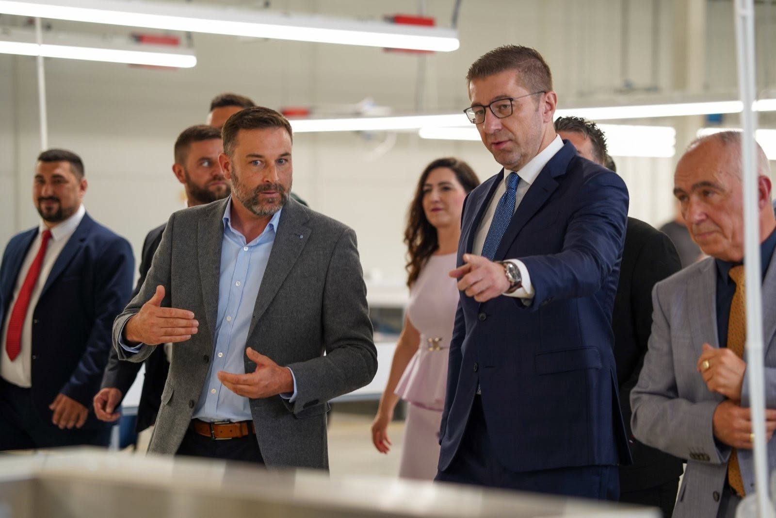 Mickoski objavi nova investicija: 412 novi vrabotuvanja, ќe se proizveduvaat avtomobilski komponeneti za svetski poznati brendovi
