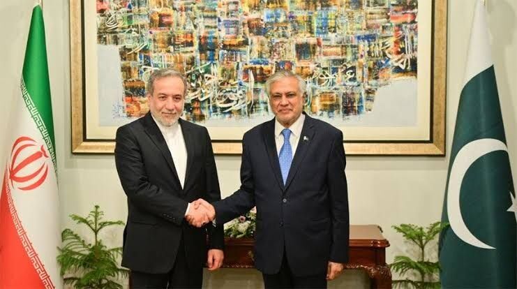 Pakistan praises Iran’s role in push for regional peace