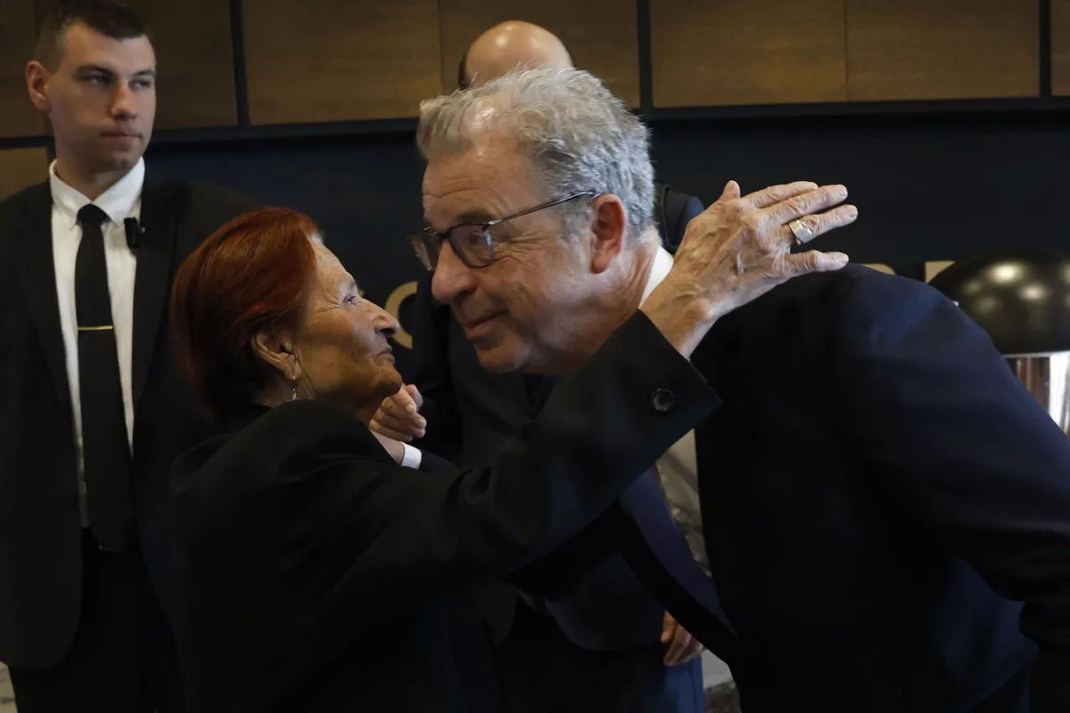 Sastanak s Brammertzom: Žrtve traže da Mladić ostane iza rešetaka, a haška arhiva dobije trajnu adresu