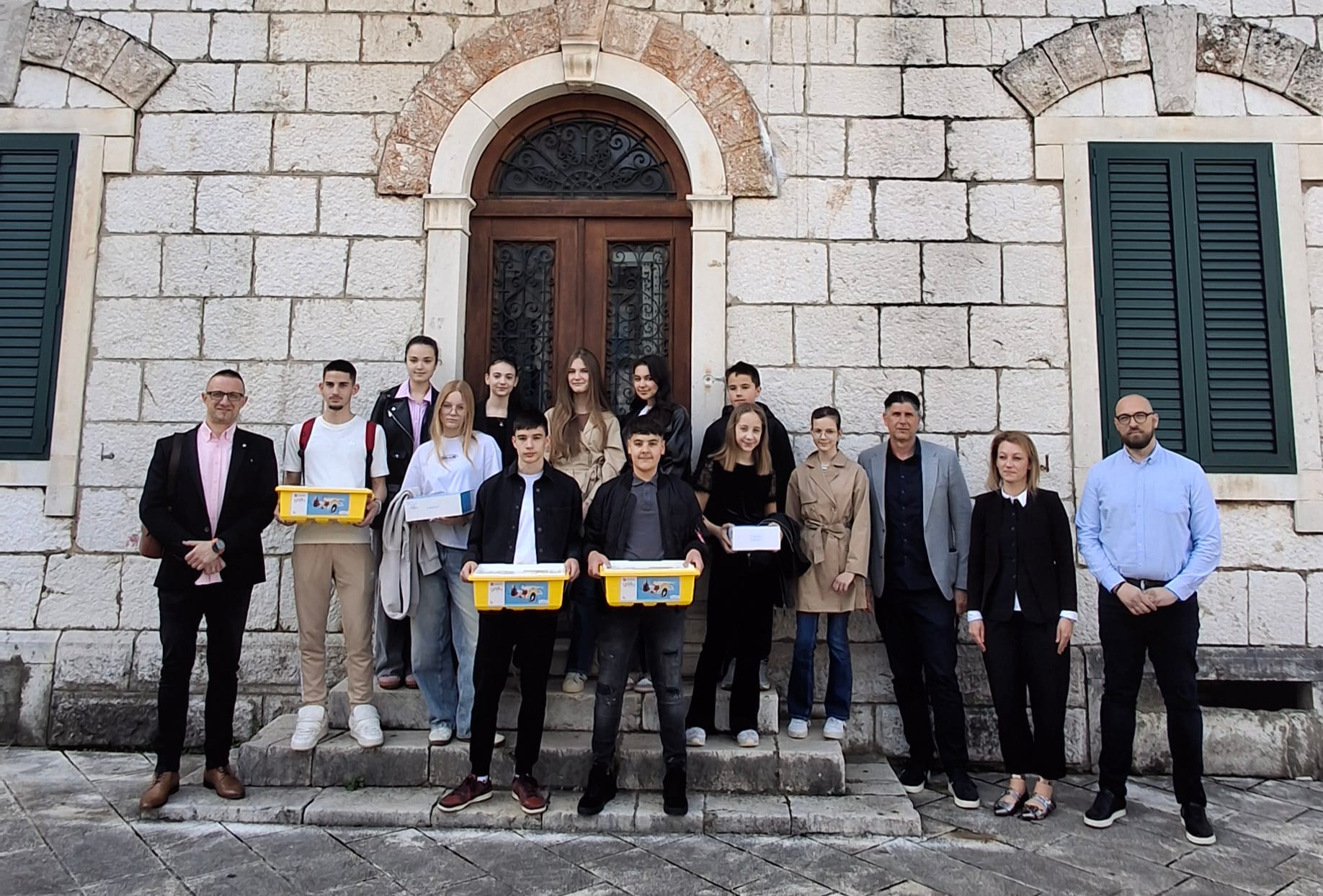 FOTO/AUDIO Kolovrat primio mlade robotičare: "Želim im puno uspjeha na Državnom natjecanju"