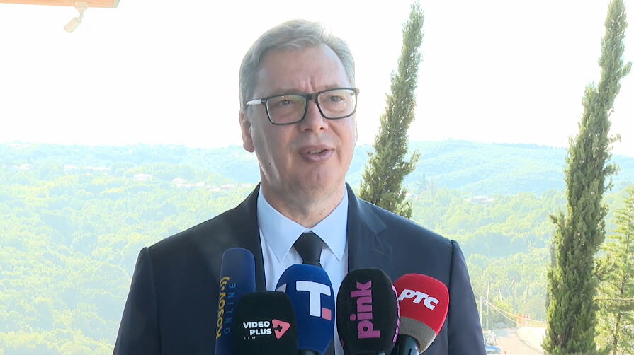 SPAJANJE MOSTOVSKE KONSTRUKCIJE Predsednik Vučić sutra obilazi radove na mostu preko Dunava u okviru Fruškogorskog koridora