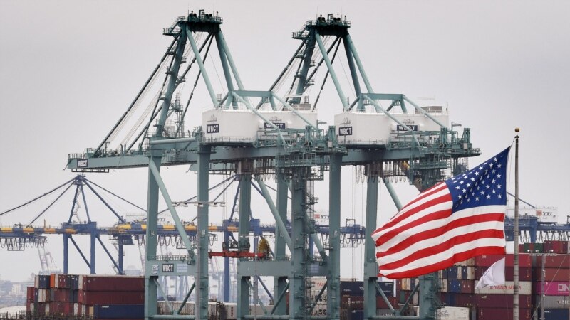 Stupile na snagu američke tarife na kinesku robu, Kina uzvratila svojim carinama