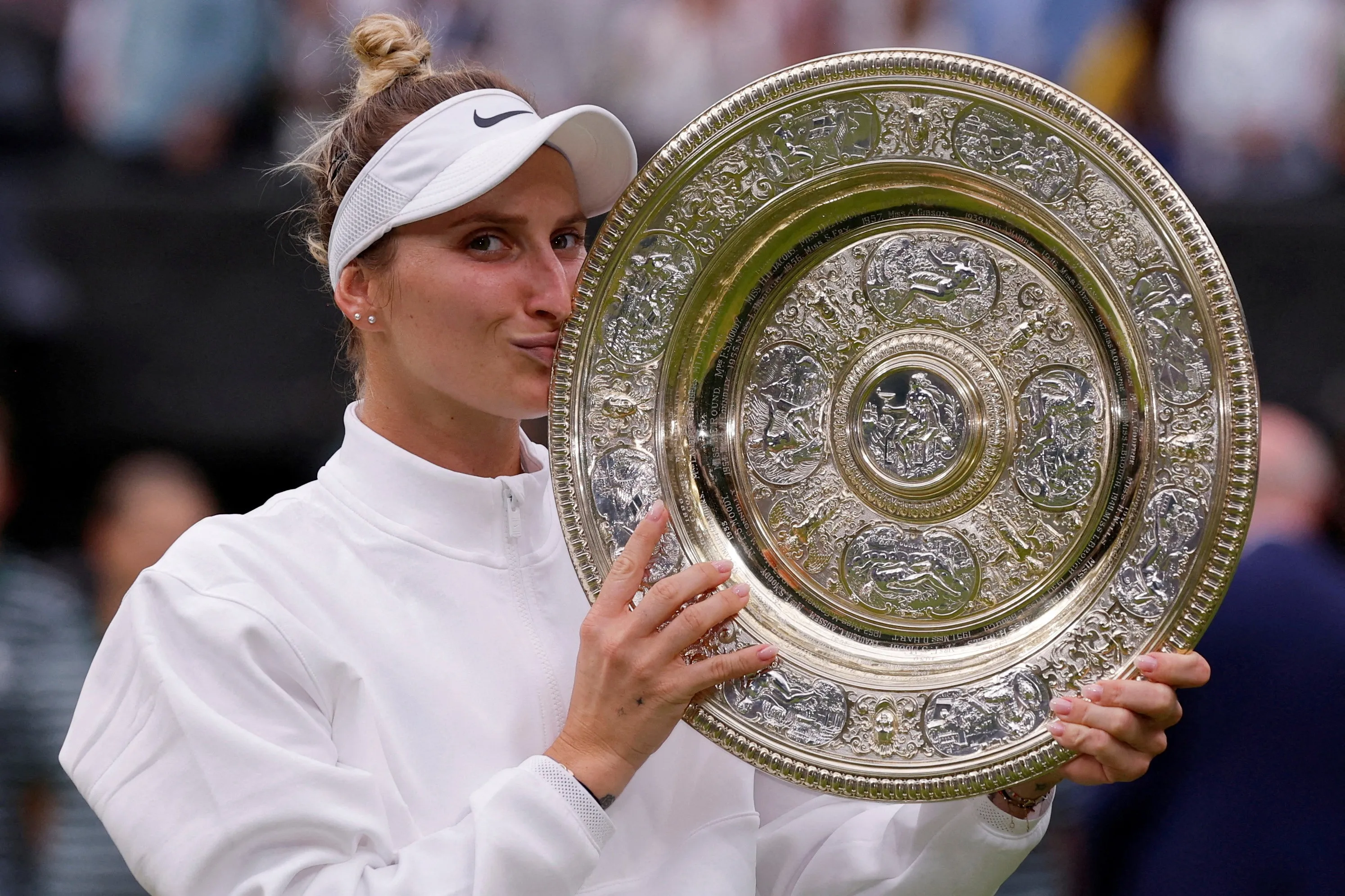 Former Wimbledon champ Marketa Vondrousova was ‘completely broken’ after doping ban