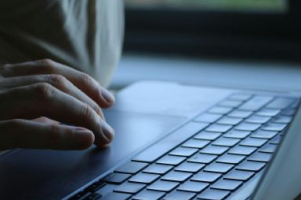 Иран переводит все школы на дистанционку