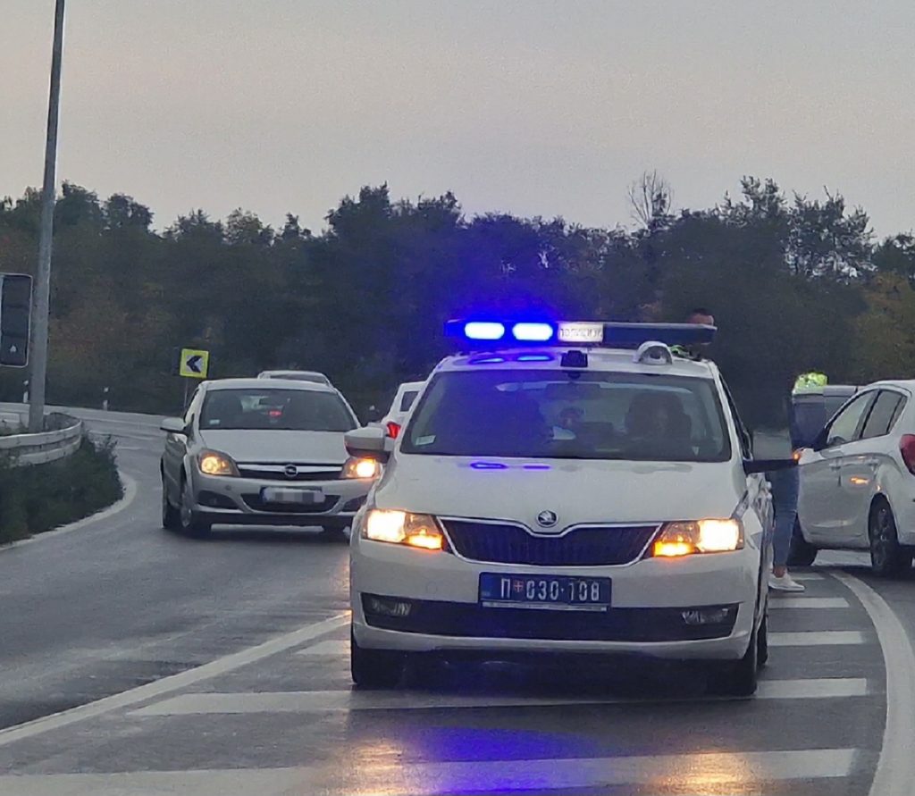 Uhvaćen na putu Beograd -Zrenjanin sa 50 grama kokaina