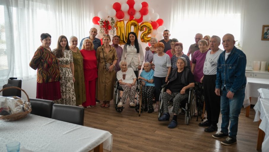 MILISAVKA PROSLAVILA 102 ROĐENDAN: Radost u Domu za stare u Tršiću (FOTO)