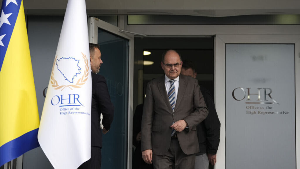 Primopredaja u Sarajevu: Šmit otišao, ima li mesta za trajni dogovor