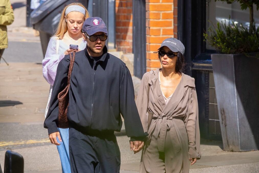 Ženi se pop zvezda Hari Stajls: Buduća mlada 5 godina starija, do sada bila verena 3 puta i jednom razvedena