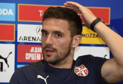 TADIĆ VEĆ VOĐA: Žestoko prekorio saigrača, pa ga posle meča hvalio 