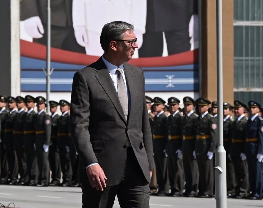 Predsednik Vučić na Banjici: Srbija nikada jača, vojno neutralna i sa nikada većim platama za vojnike