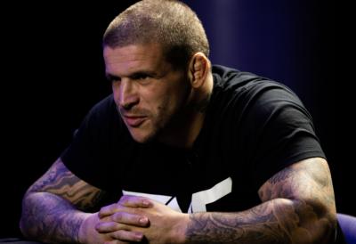 NIŠTA OD PENZIJE: Vaso Bakočević ulazi u profi ring na Balkan Boxing 8 događaju