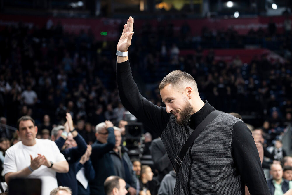 KAPITEN SE VRATIO KUĆI! Žofri Lovernj novi košarkaš Partizana (Foto)