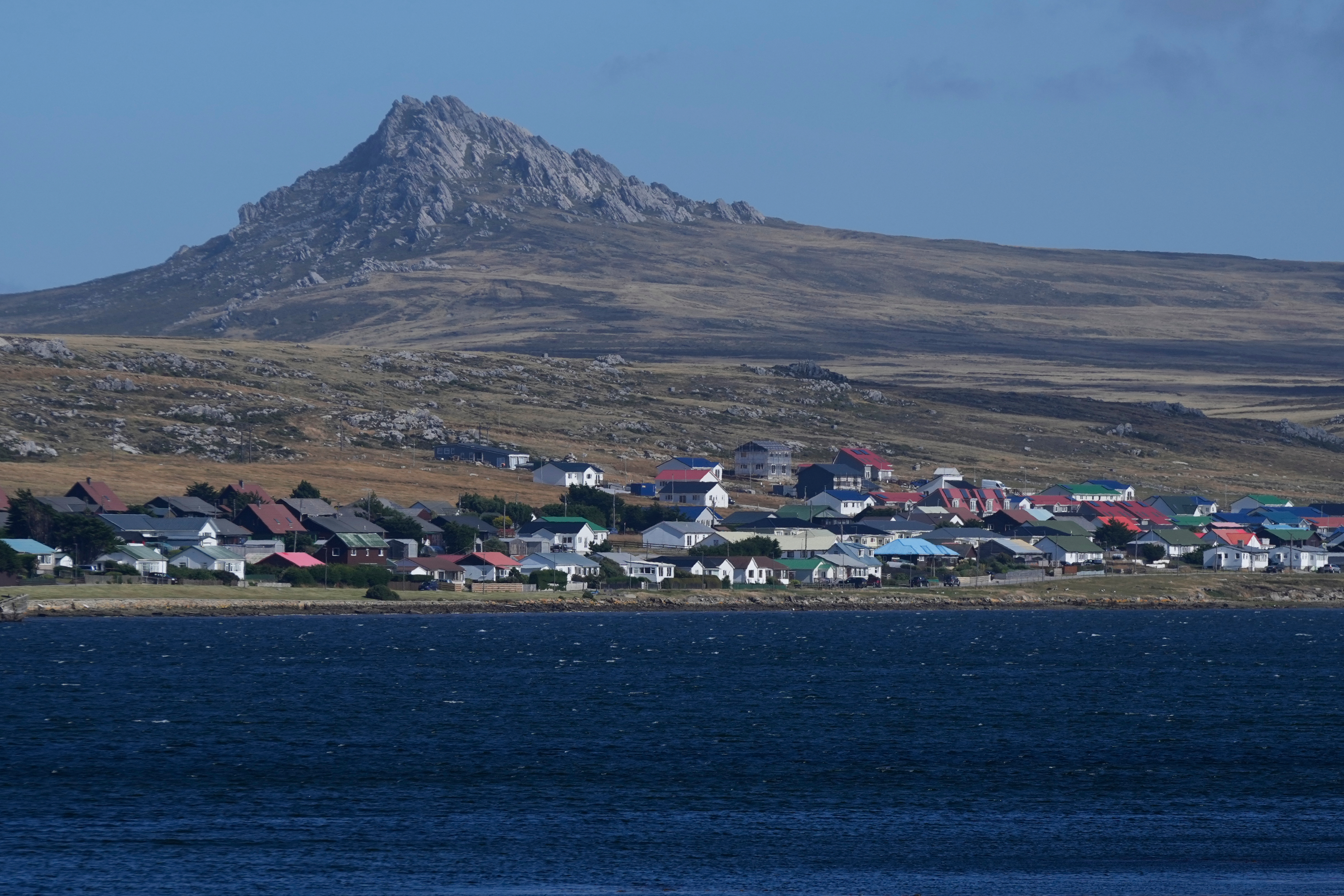 Beneath the Atlantic seabed, England and Argentina are both losing out