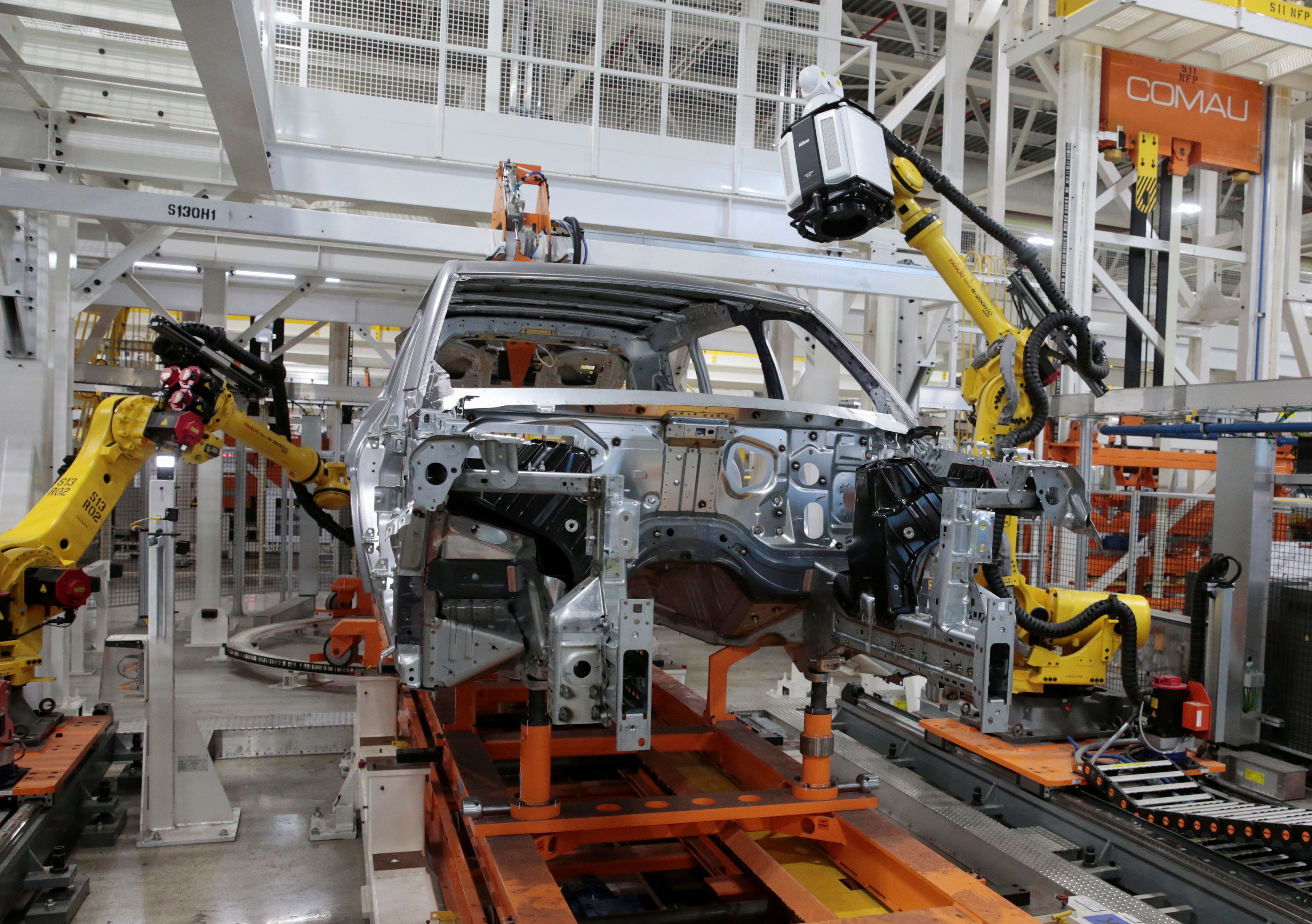 Detroit automakers fear North American trade deal revamp could cost them billions