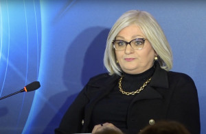 Jorgovanka Tabaković se žali da zbog inflacije povišica od 100.000 nije ono što je nekad bila