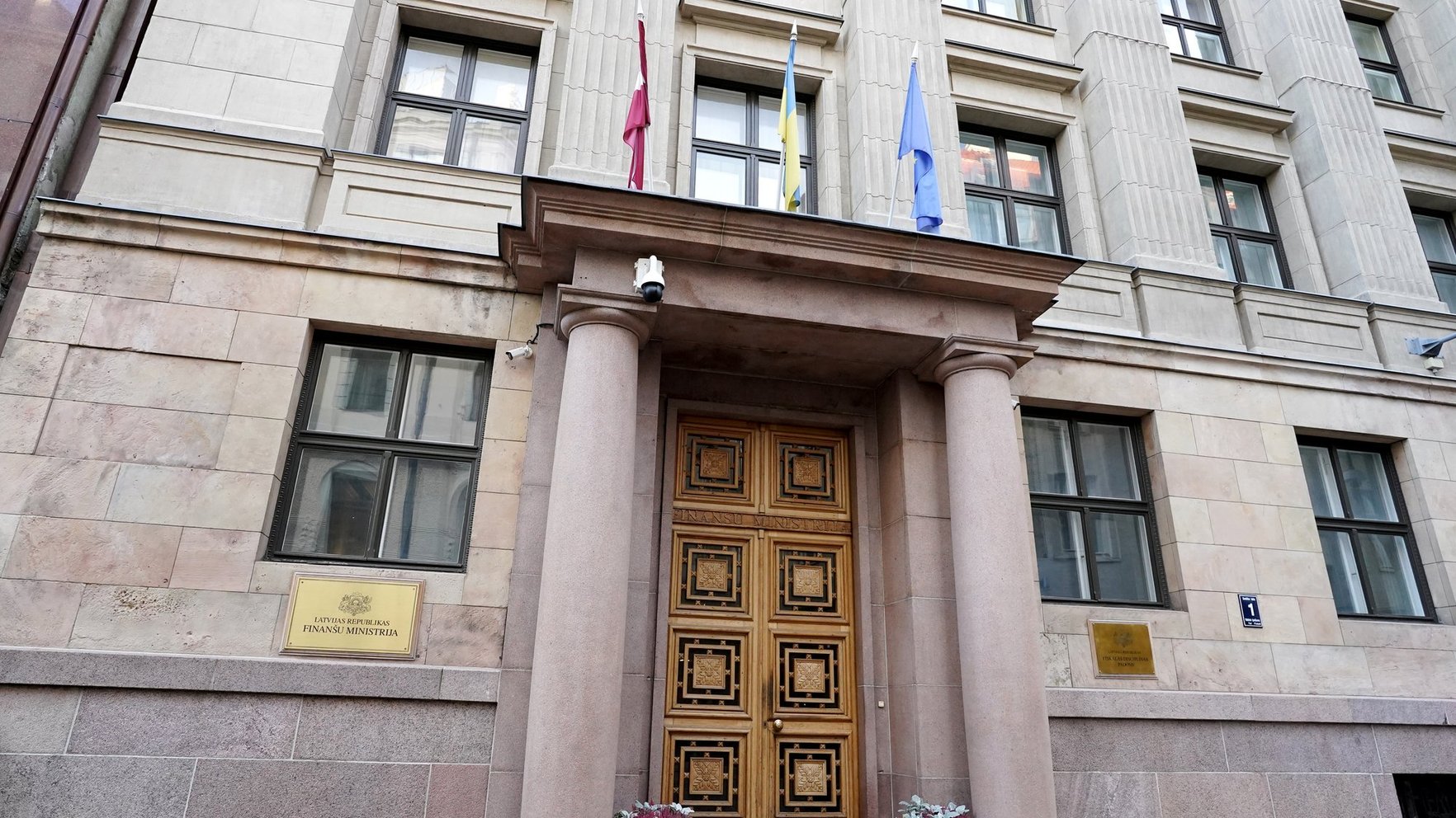  ZM neiesniedza FM izvērtēšanai atbalsta pasākumus kokrūpniekiem