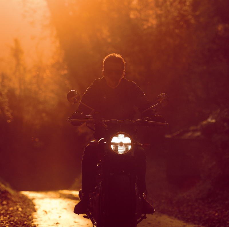 Novi album J. R. Augusta Deep Waters od danas dostupan u LP izdanju!