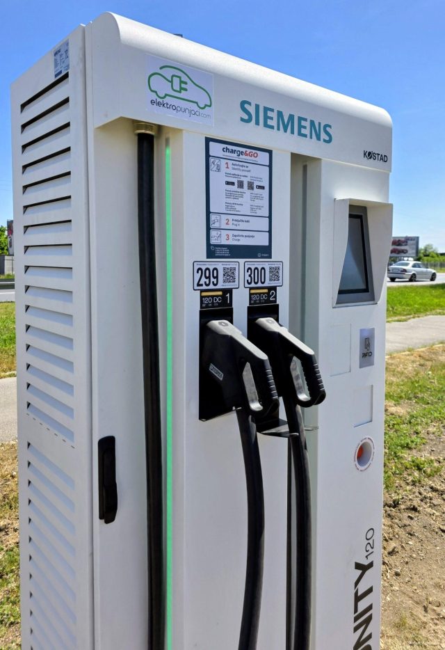 Požarevac dobio brzi punjač od 100 kW za električna vozila