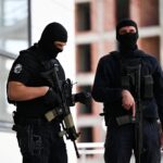 Kosovo uhitilo pet Srba zbog ratnih zločina iz 1999. Beograd vrišti o političkom progonu
